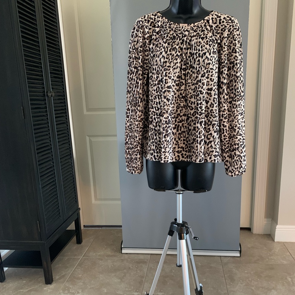 Mini Pleat Animal Print Top